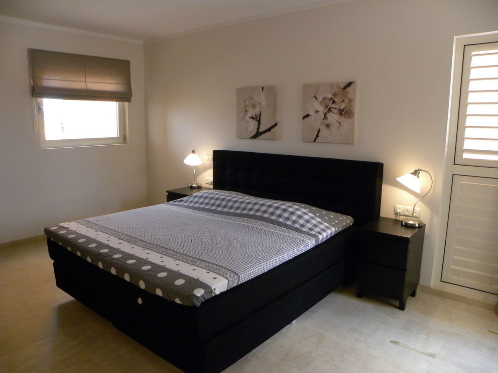 Bonaire Seaside Apartments ภายนอก รูปภาพ