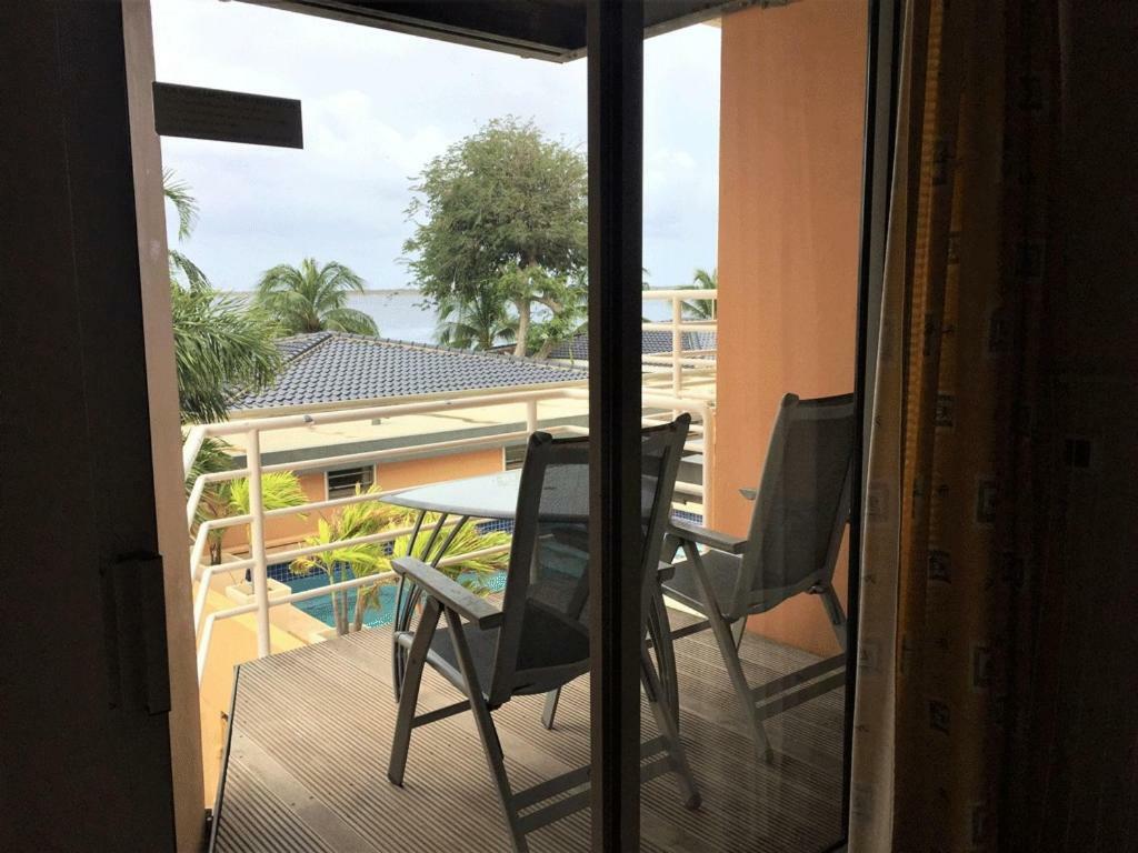 Bonaire Seaside Apartments ภายนอก รูปภาพ